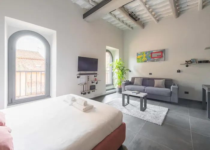 Daire Historic Centre Luxury Rooftop *