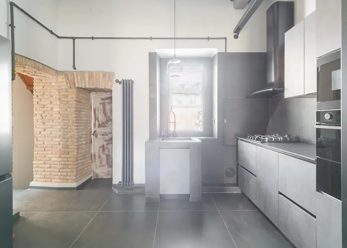 Historic Centre Luxury Rooftop Διαμέρισμα *